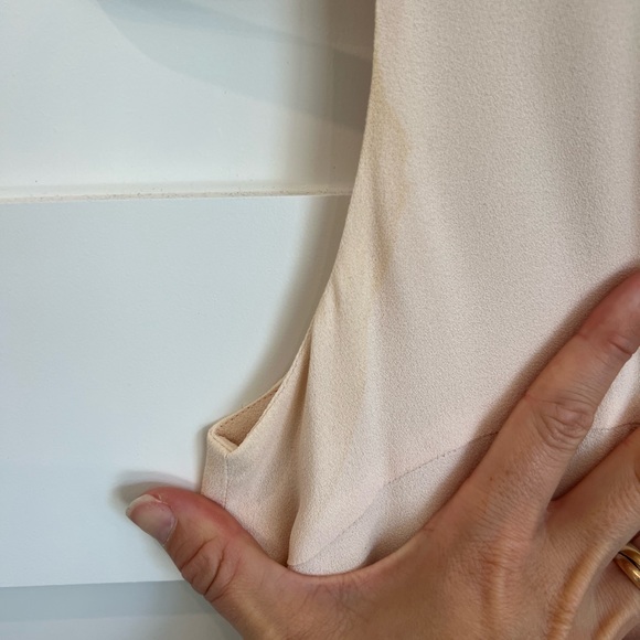 Beautiful pale pink Prada dress - Picture 8 of 12